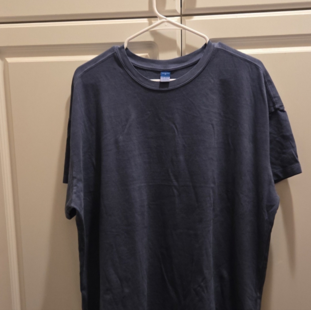 Old Navy t shirt xl nwot